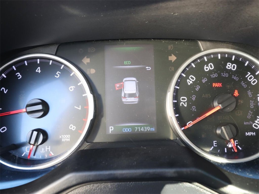 Used 2020 Toyota RAV4 LE image 16