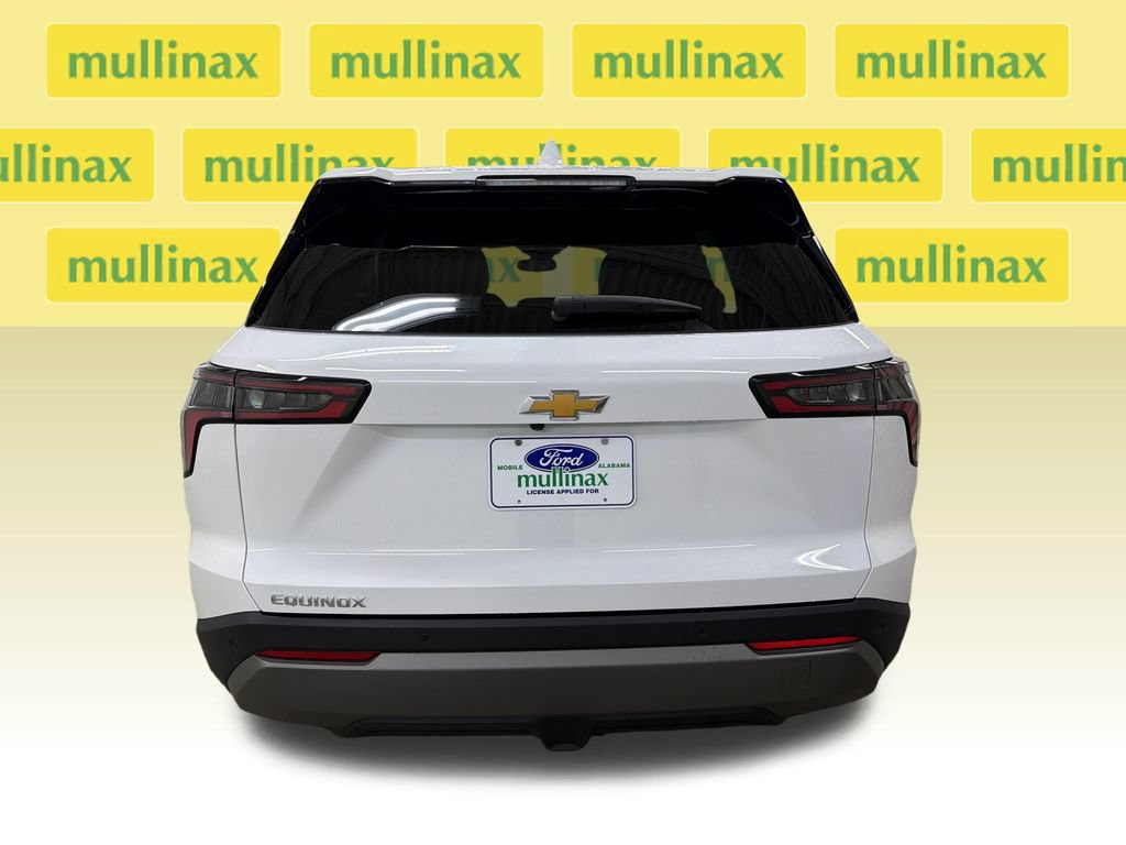 Used 2026 Chevrolet Equinox LT w/ Convenience Package II FWD image 8