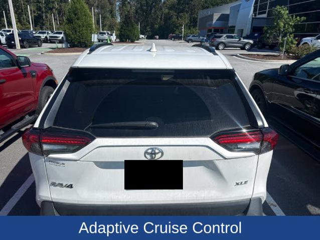 Used 2025 Toyota RAV4 XLE FWD image 5