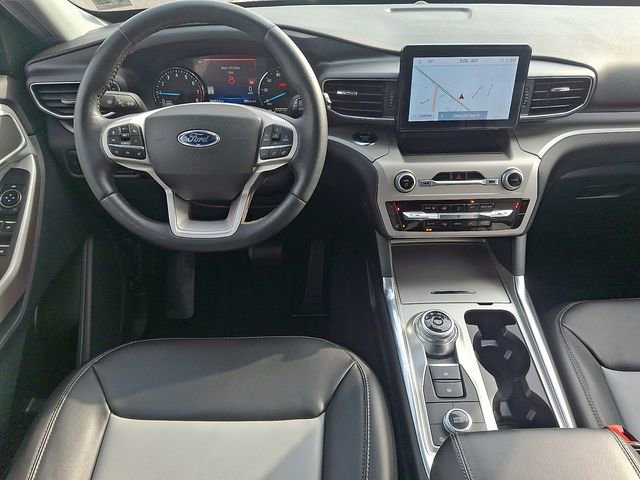 Certified 2023 Ford Explorer XLT w/ Equipment Group 202A AWD/4WD image 11