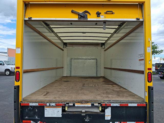 Certified 2022 Ford E-350 and Econoline 350 Super Duty RWD image 24