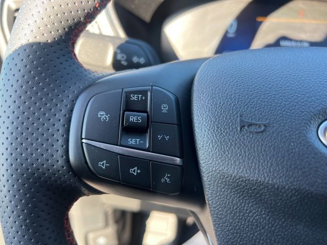 Certified 2023 Ford Escape ST-Line w/ Tech Pack #1 image 6