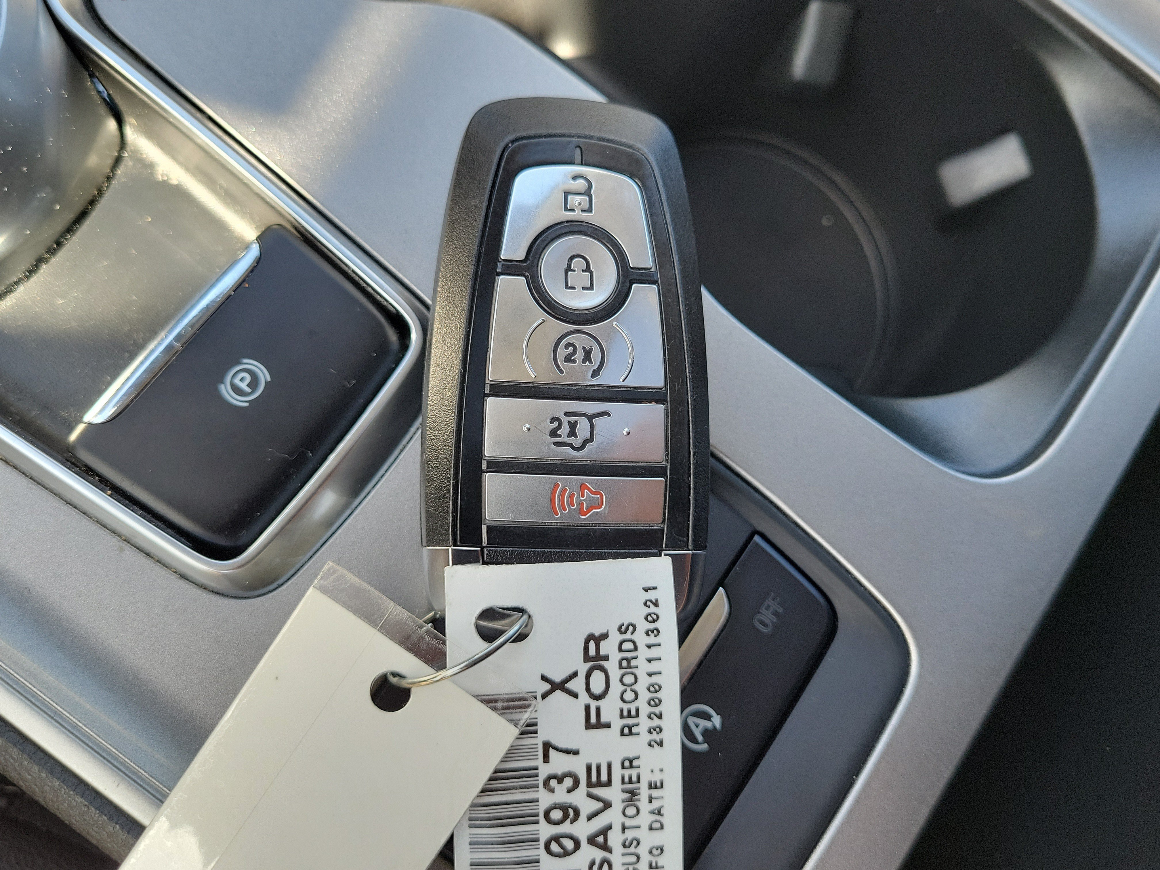 Certified 2024 Ford Edge SEL w/ Convenience Package AWD/4WD image 30