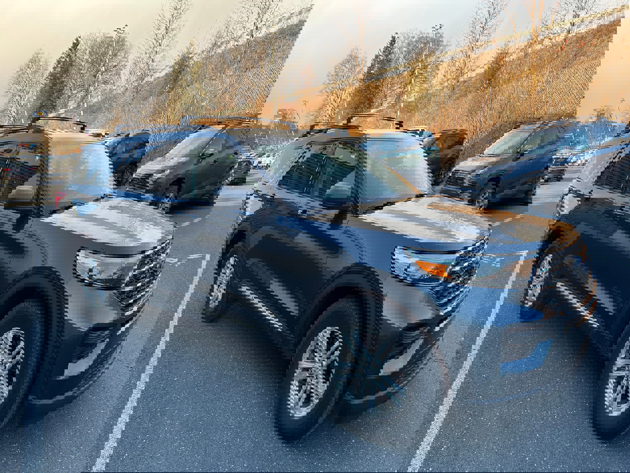 Certified 2023 Ford Explorer XLT w/ Class IV Trailer Tow Package image 6