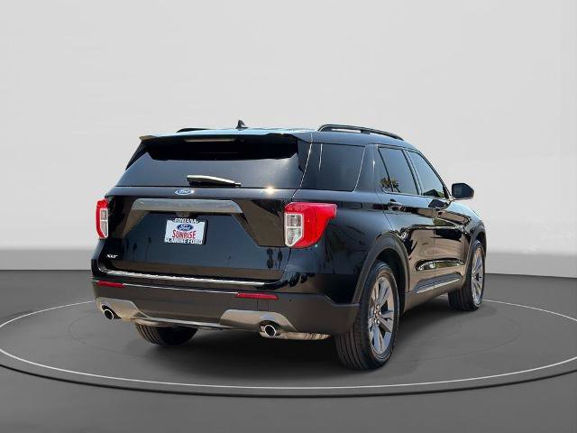 Certified 2023 Ford Explorer XLT w/ Equipment Group 202A RWD image 5