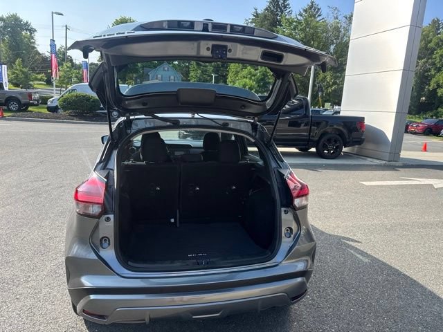 Used 2024 Nissan Kicks SR FWD image 10