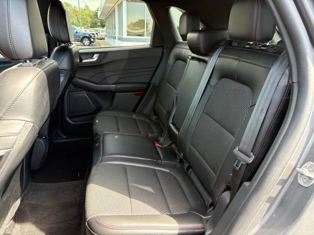 Certified 2024 Ford Escape ST-Line w/ Tech Pack #1 AWD/4WD image 15