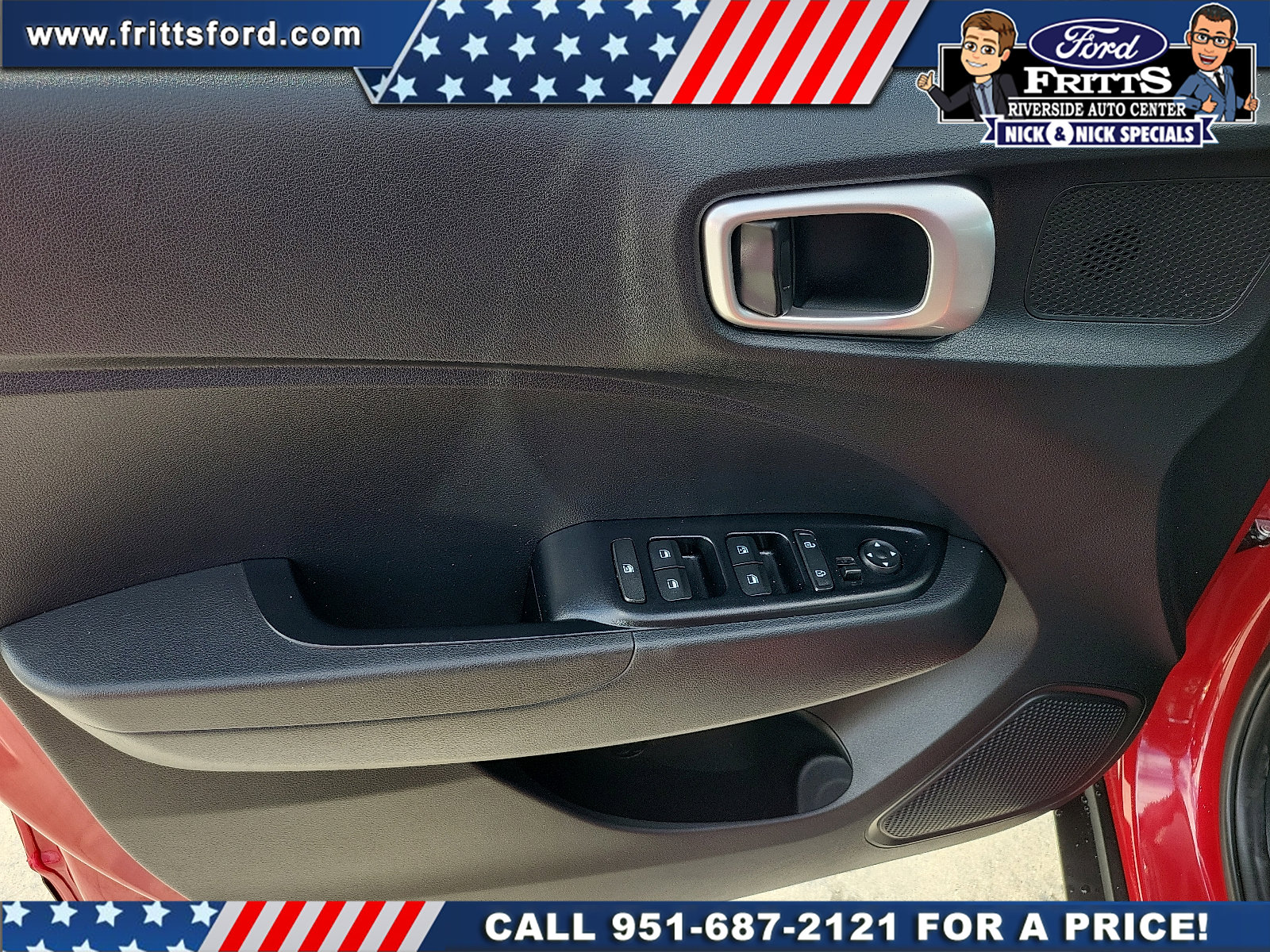 Used 2022 Hyundai Venue SEL w/ Cargo Package FWD image 12