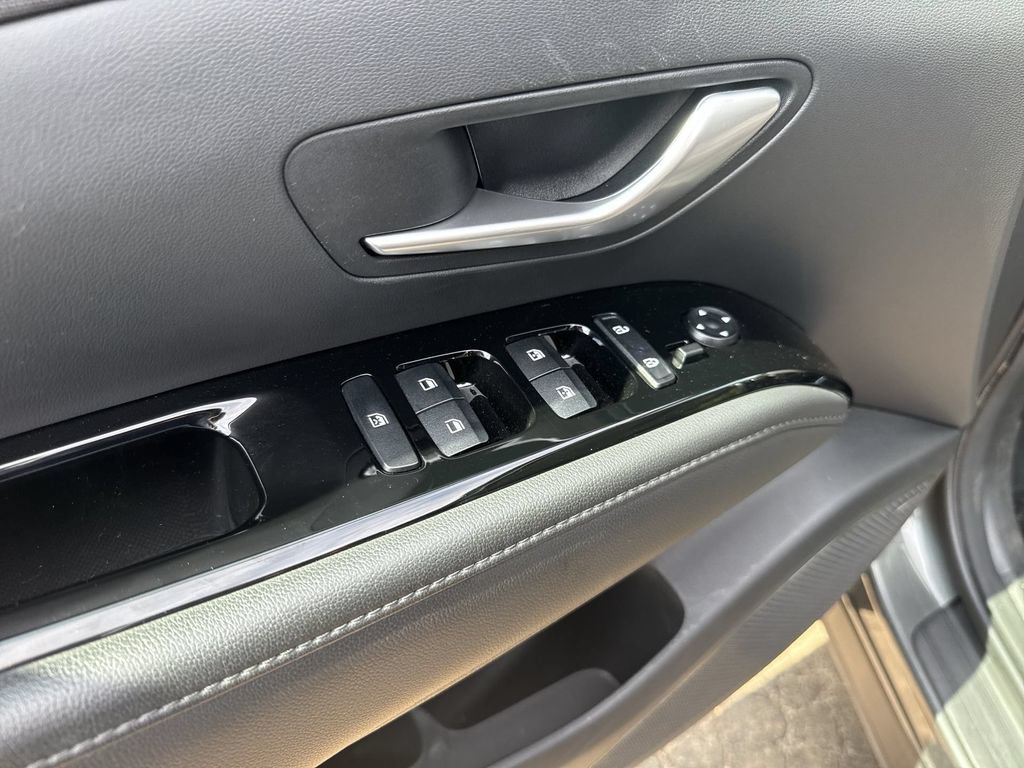 Used 2024 Hyundai Tucson Limited AWD/4WD image 13