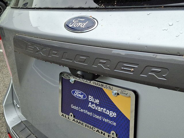 Certified 2023 Ford Explorer XLT w/ Equipment Group 202A AWD/4WD image 15