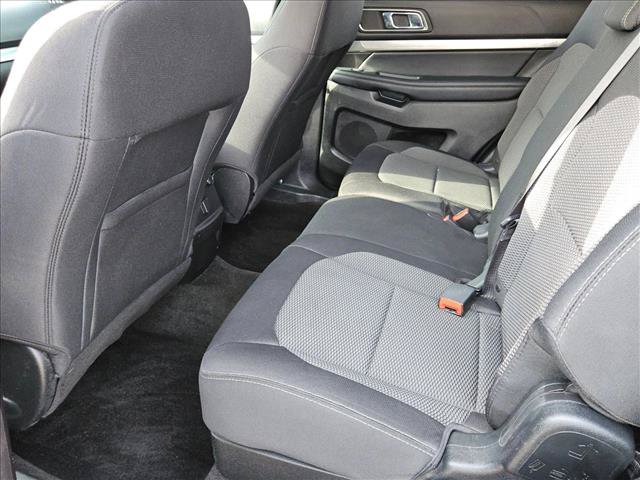 Certified 2018 Ford Explorer XLT FWD image 17