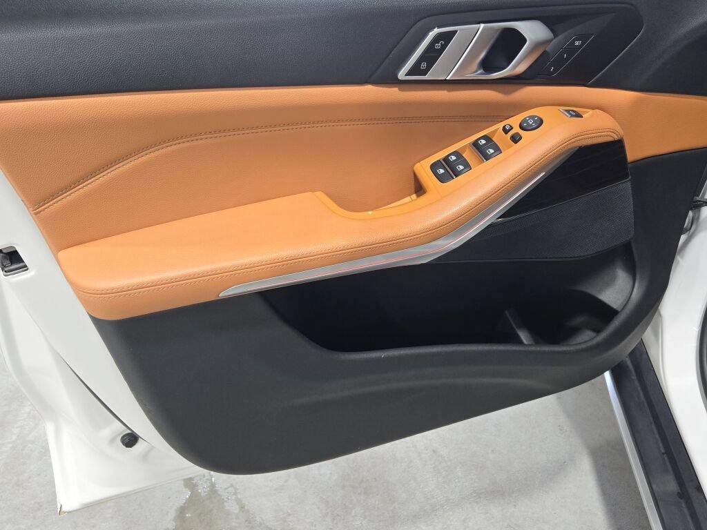 Used 2019 BMW X5 xDrive40i w/ Premium Package AWD/4WD image 30
