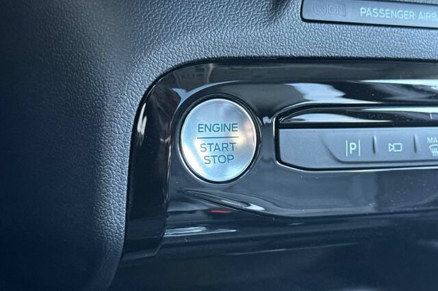 Certified 2024 Ford Escape SE FWD image 23