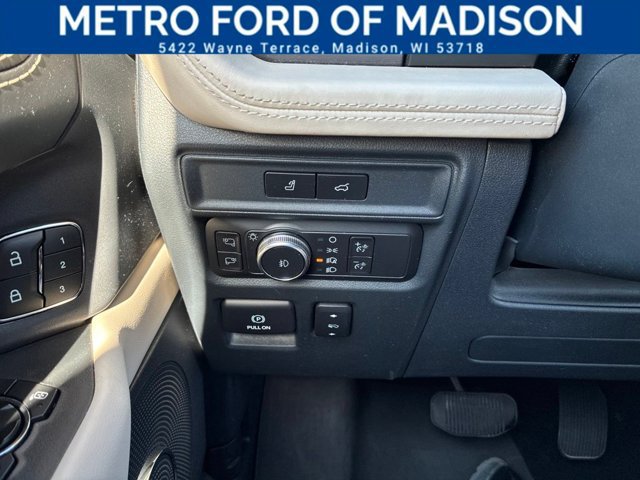 Certified 2022 Ford Expedition Platinum AWD/4WD image 32