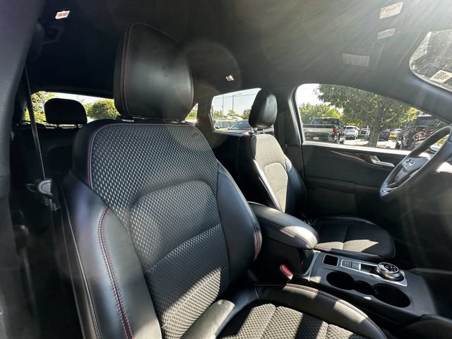 Certified 2024 Ford Escape ST-Line w/ Tech Pack #1 AWD/4WD image 35
