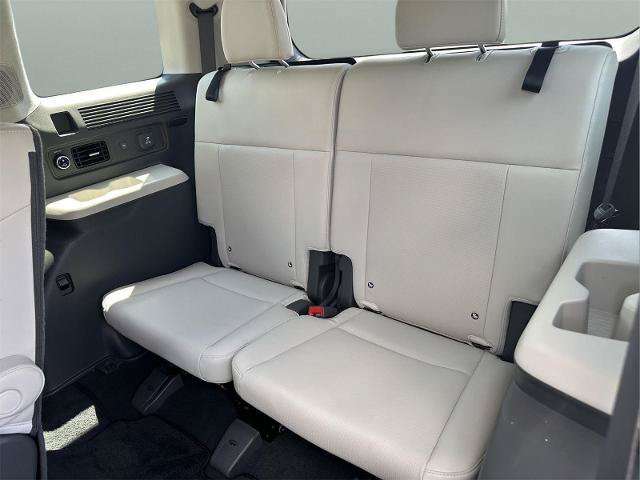 Used 2024 Hyundai Santa Fe Calligraphy AWD/4WD image 18