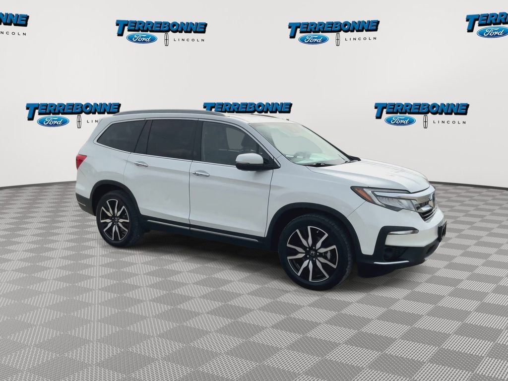 Used 2020 Honda Pilot Touring image 1