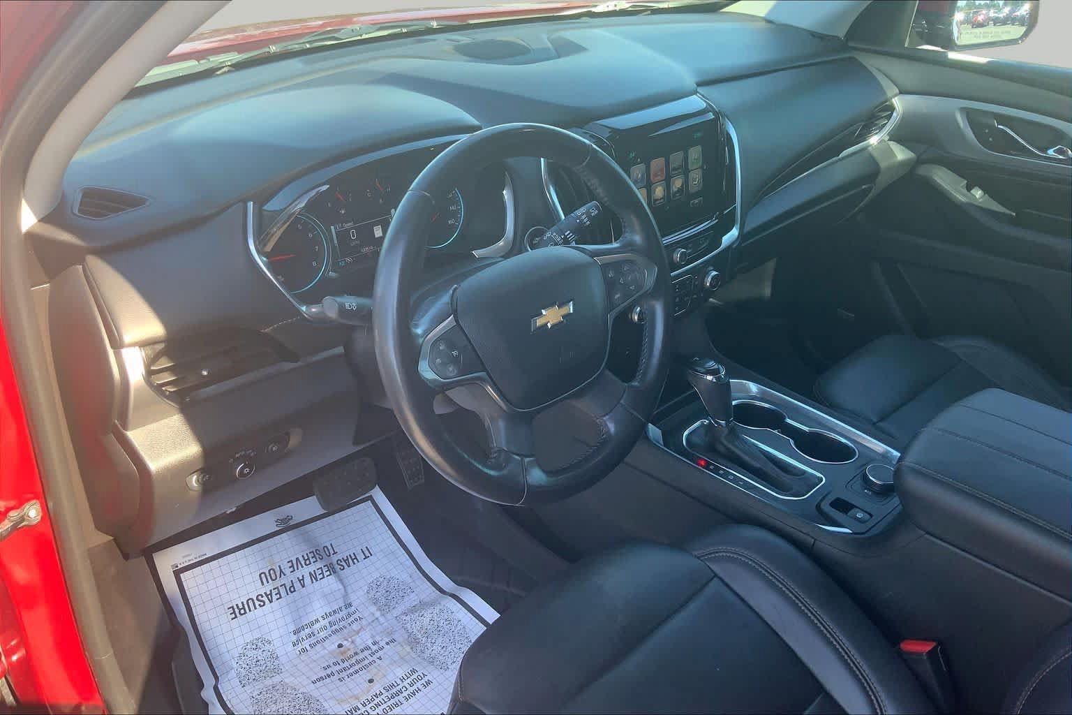 Used 2018 Chevrolet Traverse LT FWD image 18