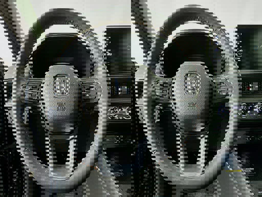 Used 2025 Honda CR-V Sport-L image 16