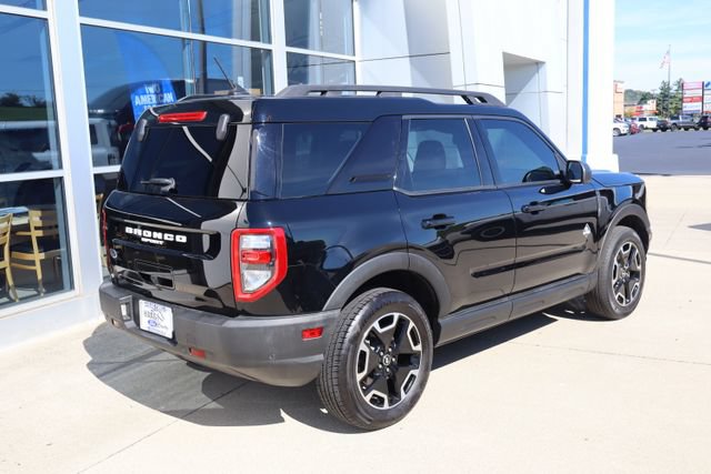 Certified 2023 Ford Bronco Sport Outer Banks w/ Tech Package AWD/4WD image 3