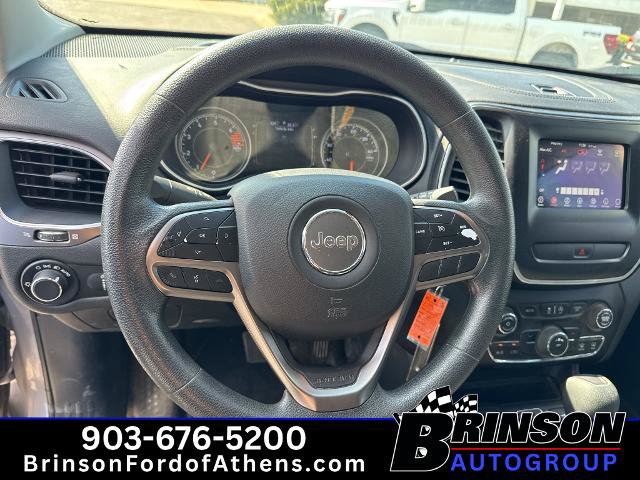 Used 2020 Jeep Cherokee Latitude FWD image 15