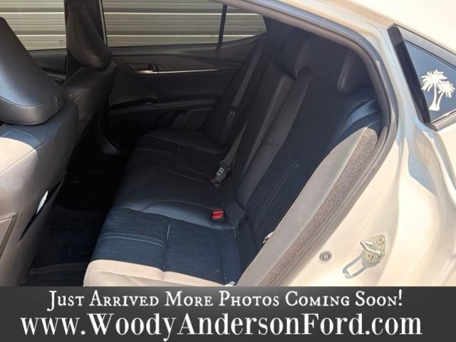 Used 2025 Toyota Camry XSE FWD image 8