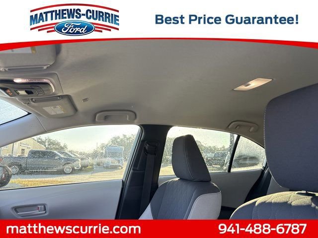 Used 2024 Toyota Corolla SE image 11