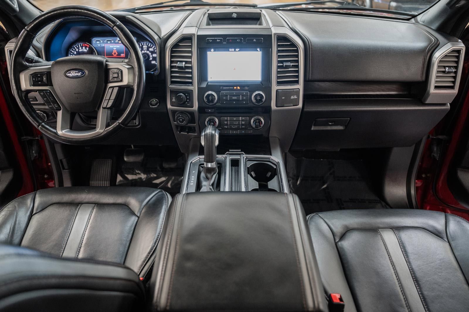 Certified 2018 Ford F150 Platinum w/ Equipment Group 701A Luxury image 28