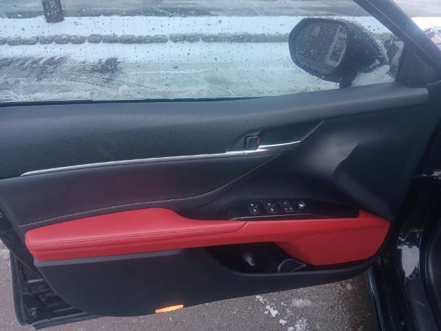 Used 2018 Toyota Camry XSE image 20