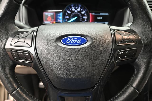 Certified 2018 Ford Explorer XLT w/ Equipment Group 202A AWD/4WD image 18