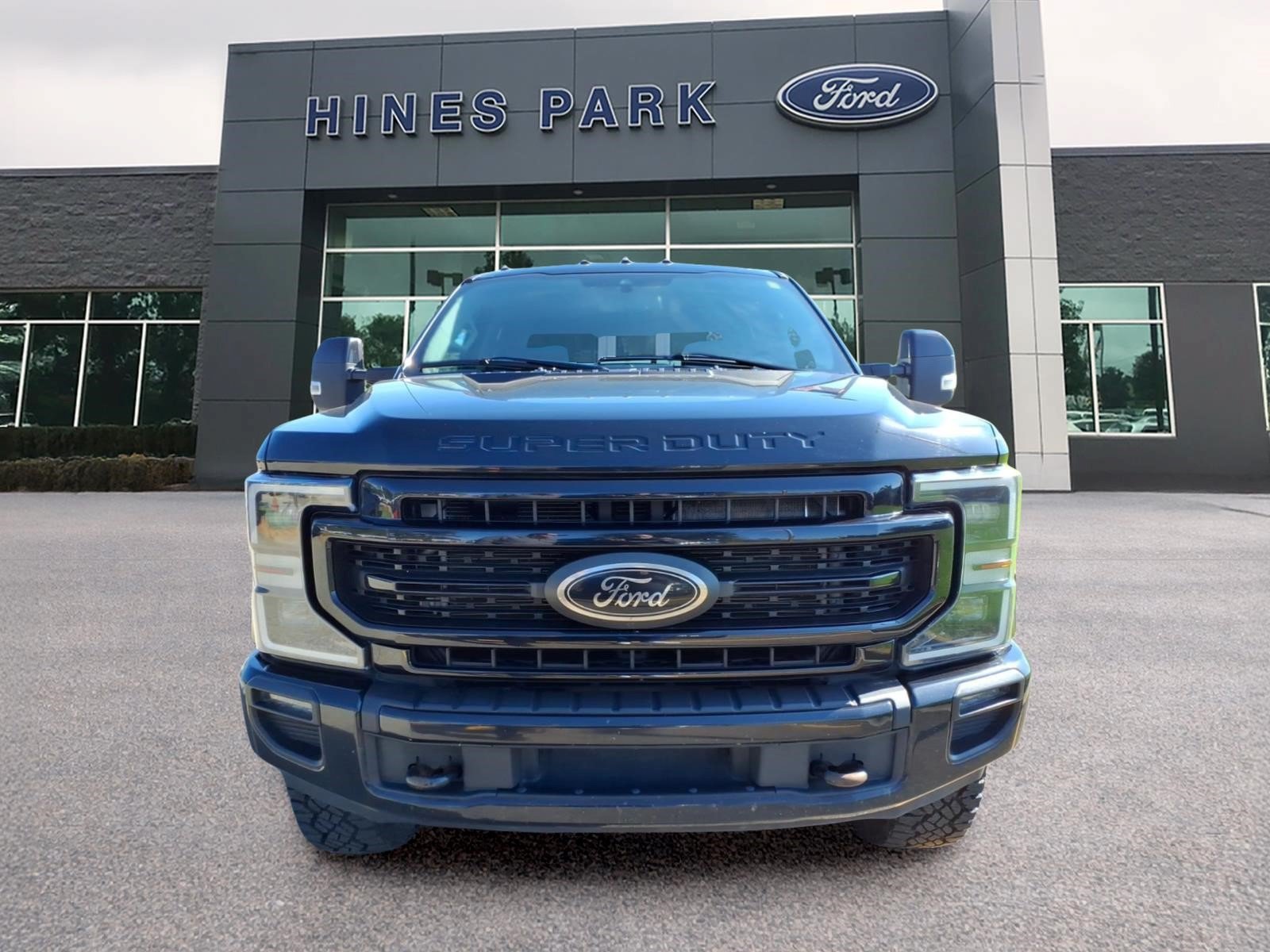 Certified 2021 Ford F350 4x4 Crew Cab Super Duty image 2