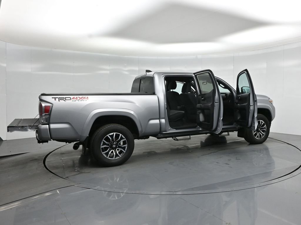 Used 2021 Toyota Tacoma TRD Sport w/ Technology Package image 8