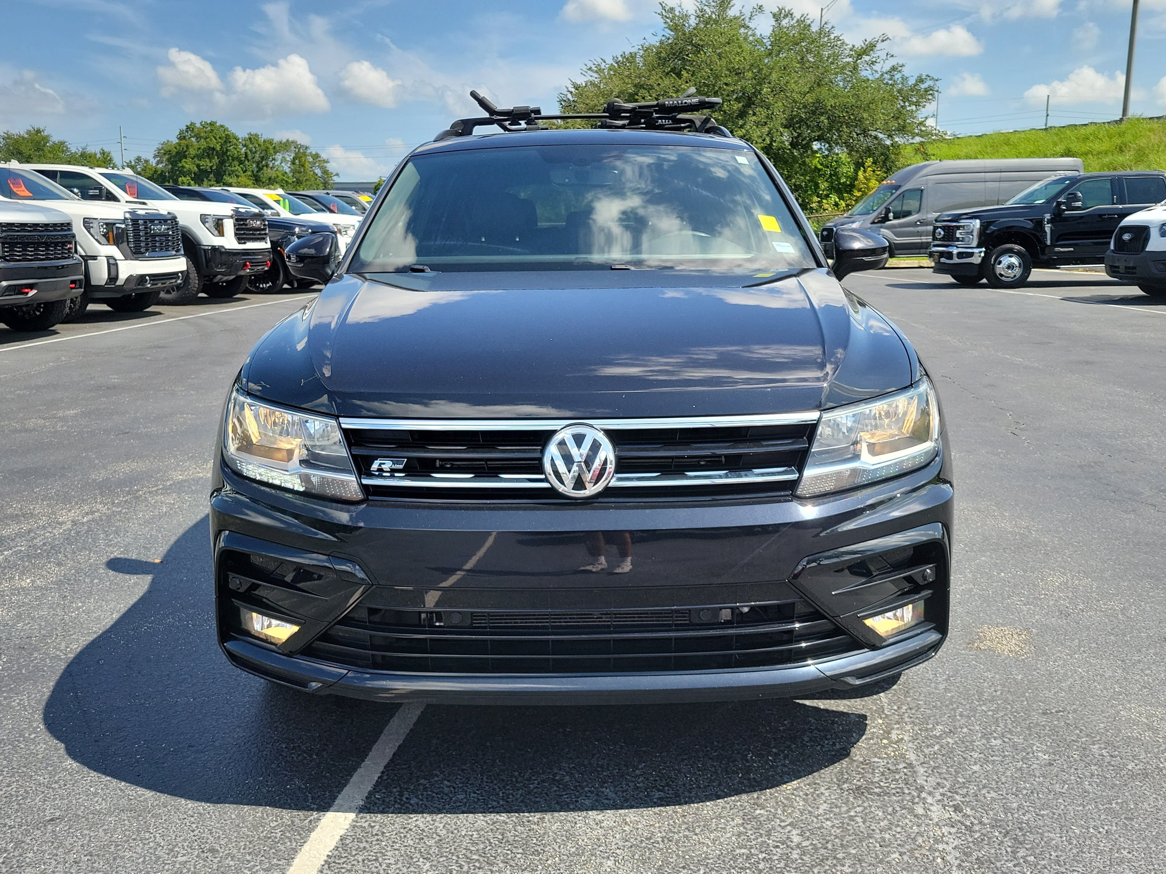 Used 2021 Volkswagen Tiguan SE R-Line AWD/4WD image 2