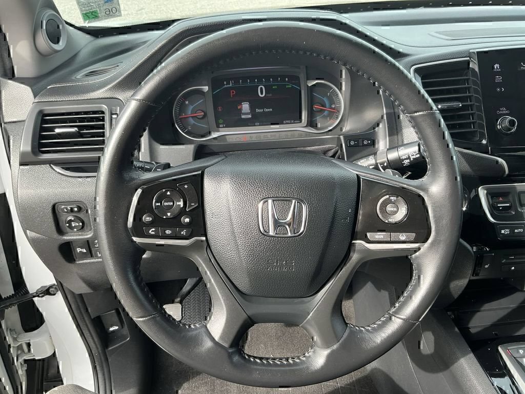Used 2020 Honda Pilot Touring image 13