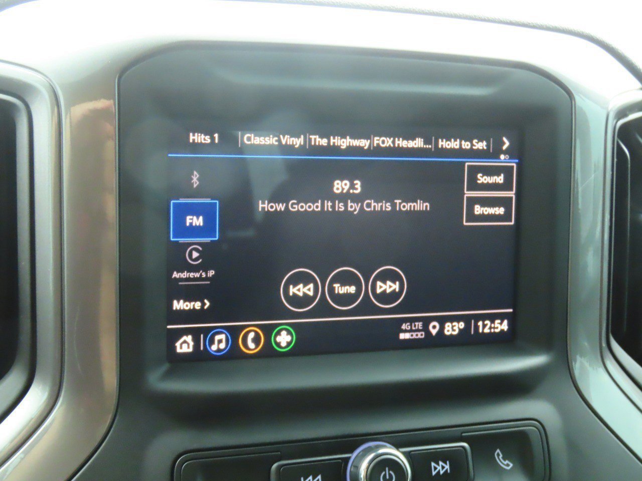 Used 2024 Chevrolet Silverado 2500 Custom w/ Custom Value Package image 28