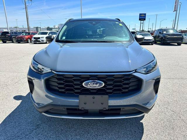 Certified 2025 Ford Escape ST-Line w/ Cold Weather Package AWD/4WD image 9