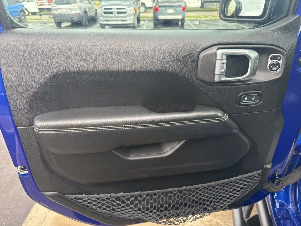 Used 2019 Jeep Wrangler Unlimited Sahara w/ Uconnect 4C Nav & Sound Group image 20