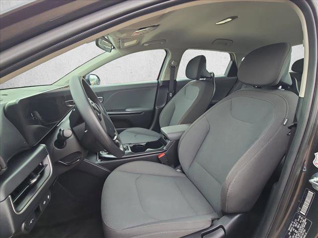 Used 2025 Kia K4 FWD image 14