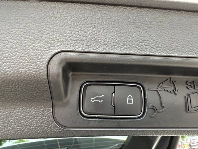 Certified 2023 Ford Explorer XLT w/ Equipment Group 202A AWD/4WD image 16