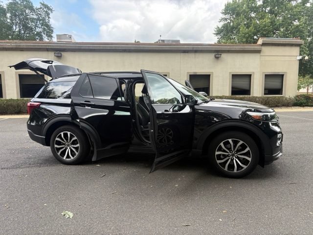 Certified 2023 Ford Explorer ST-Line w/ Class IV Trailer Tow Package AWD/4WD image 35