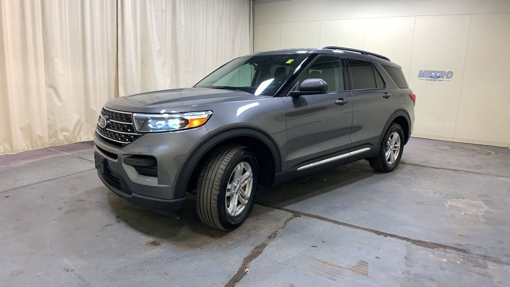 Certified 2023 Ford Explorer XLT w/ Class IV Trailer Tow Package image 1