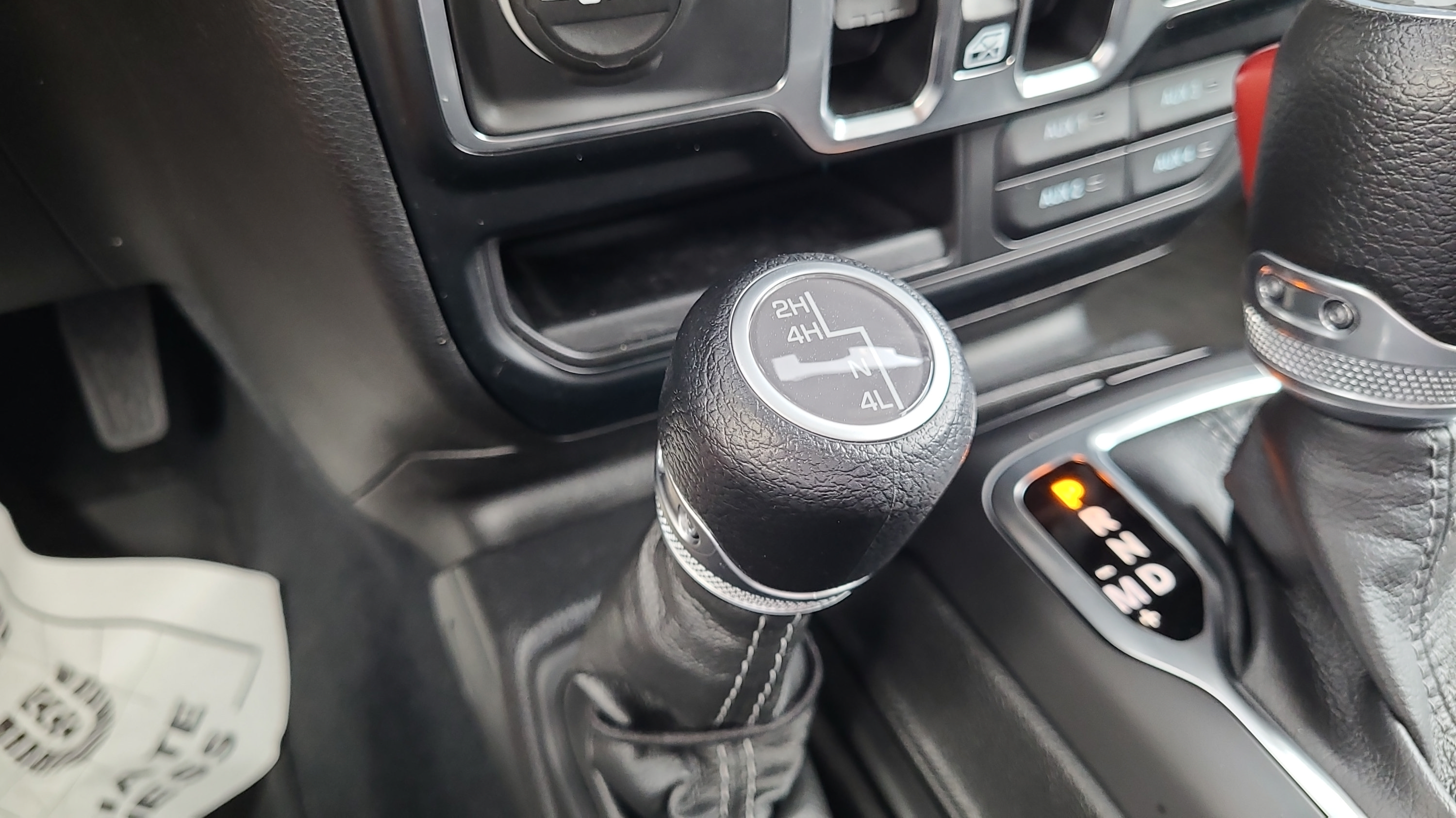 Used 2024 Jeep Wrangler Unlimited Sport AWD/4WD image 24