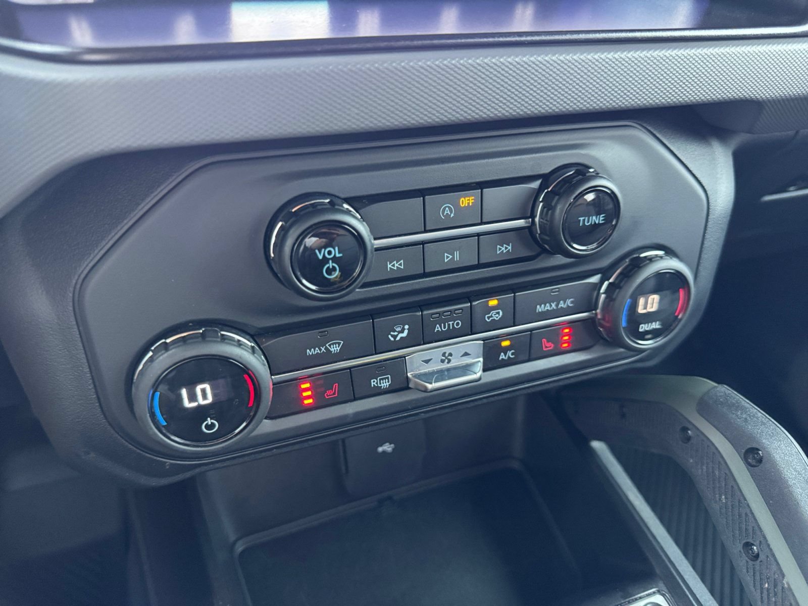 Certified 2023 Ford Bronco Everglades AWD/4WD image 29