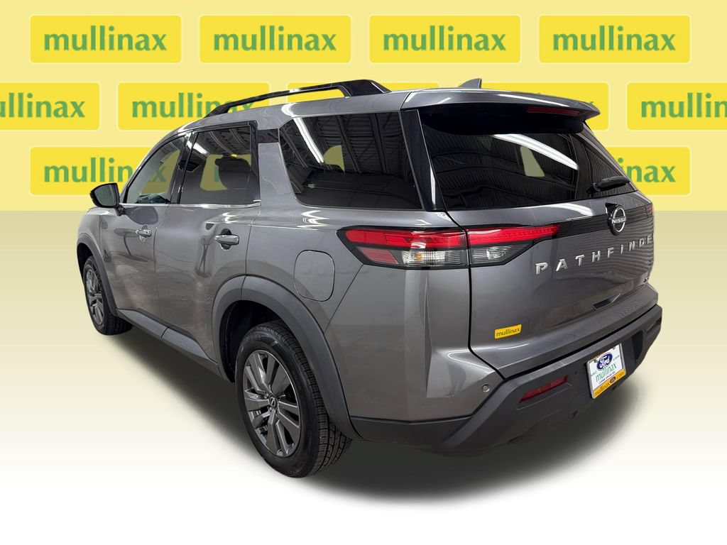 Used 2023 Nissan Pathfinder SV FWD image 10