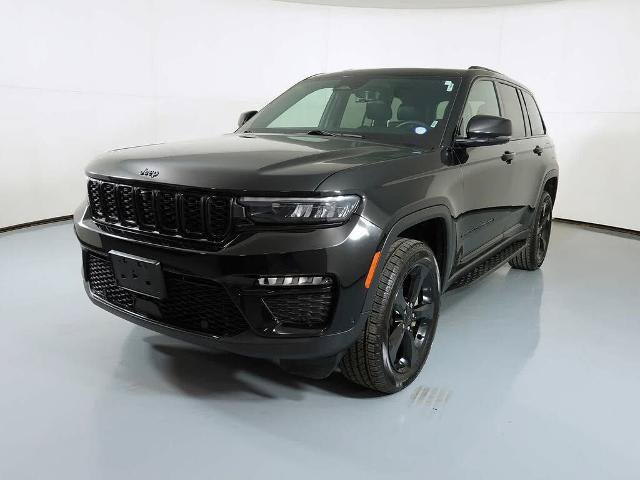 Used 2024 Jeep Grand Cherokee Limited w/ Luxury Tech Group II AWD/4WD image 8