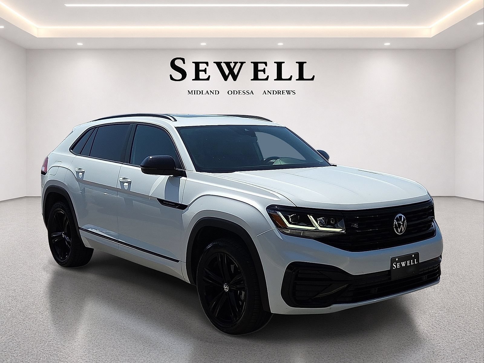 Used 2023 Volkswagen Atlas Cross Sport SEL R-Line AWD/4WD image 5