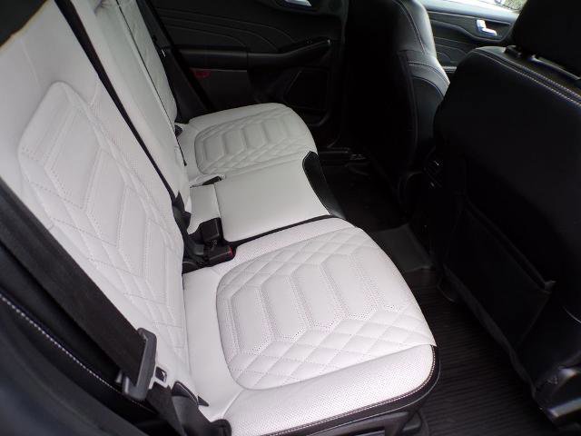 Certified 2023 Ford Escape Platinum w/ Premium Technology Package image 11