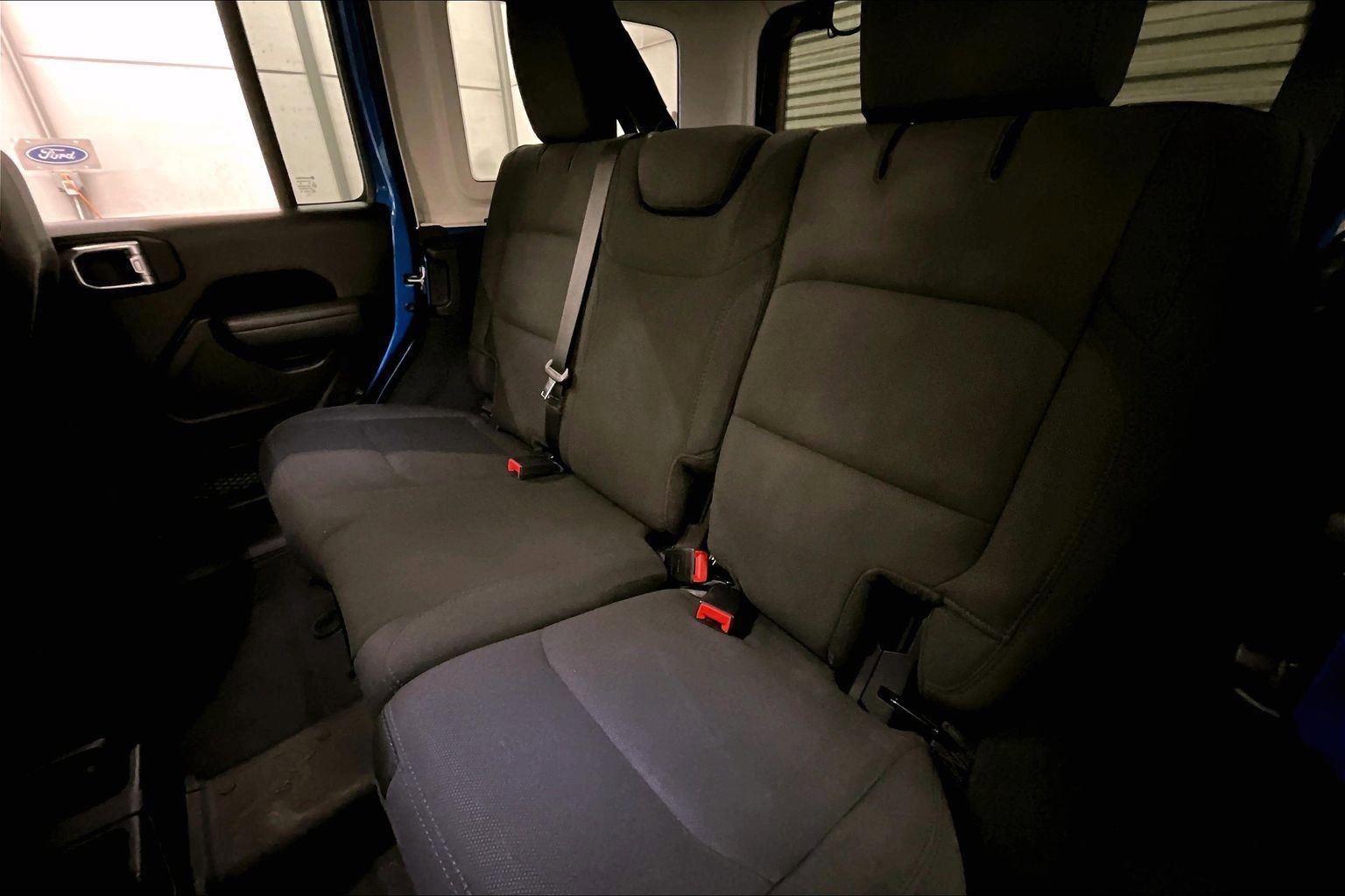 Used 2022 Jeep Wrangler Unlimited Sport S image 25