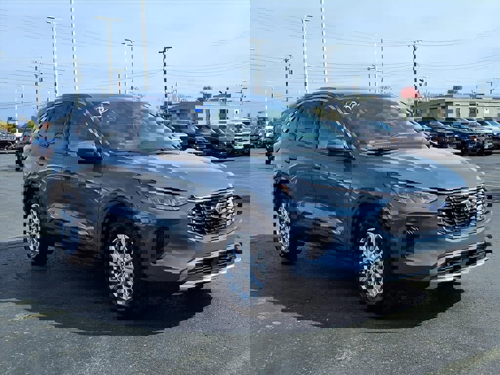 Certified 2023 Ford Escape Active w/ Tech Pack #2 image 4