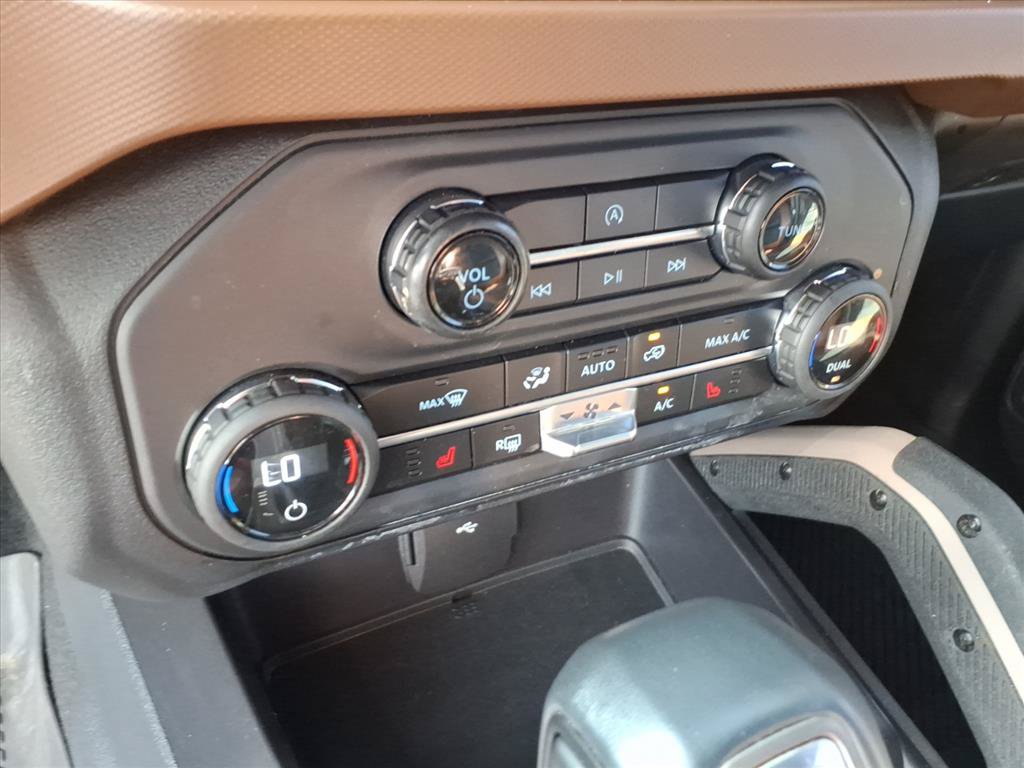 Certified 2024 Ford Bronco Outer Banks AWD/4WD image 16
